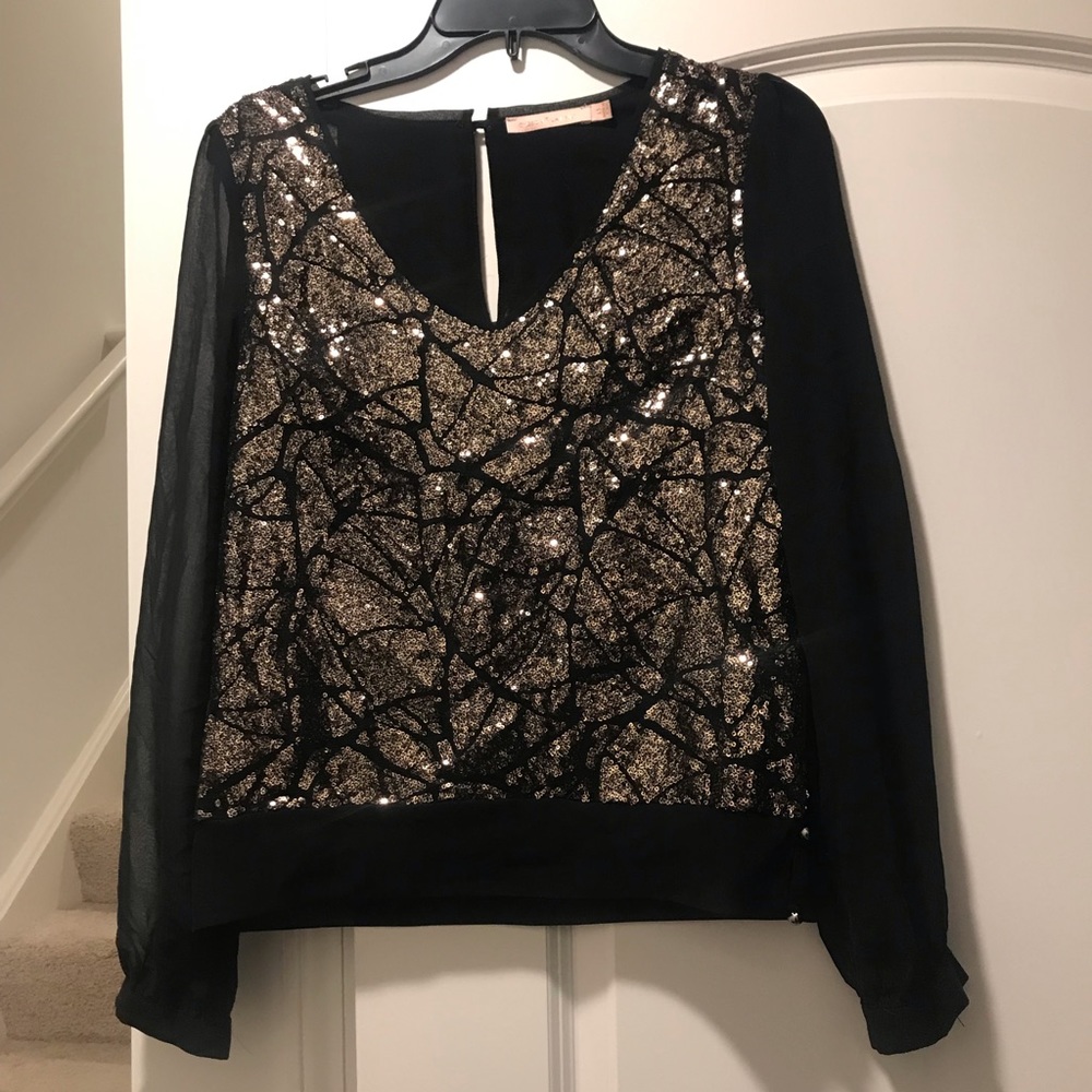 Stunning gold sequin blouse